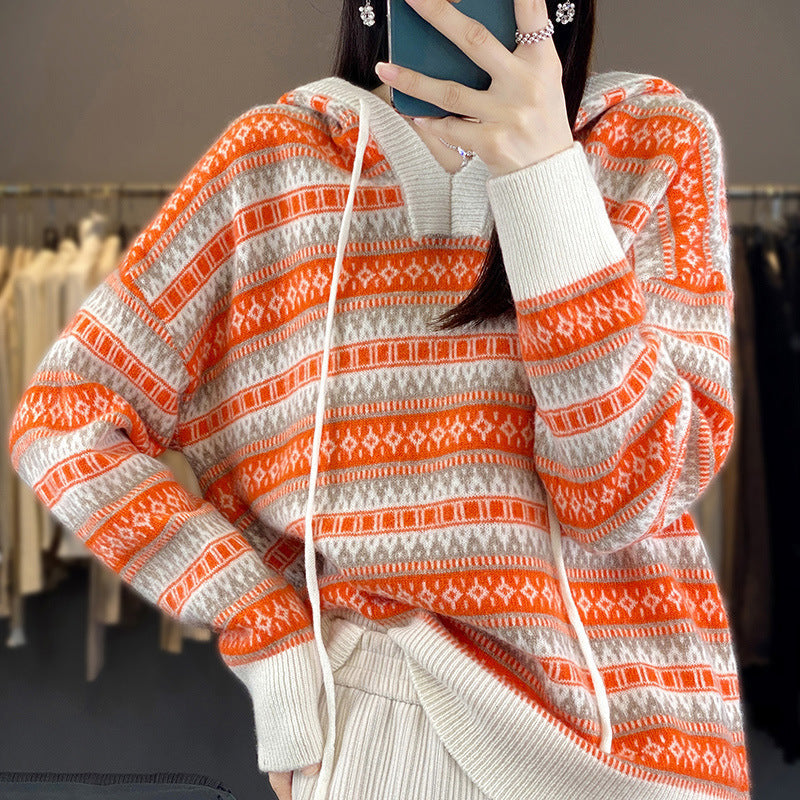 Gestrickter Damen Hoodie mit Mustern und Kapuze