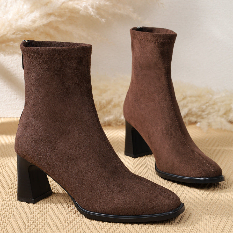 Enkellaarsjes voor dames met blokhak, rits, spitse neus en suède-look