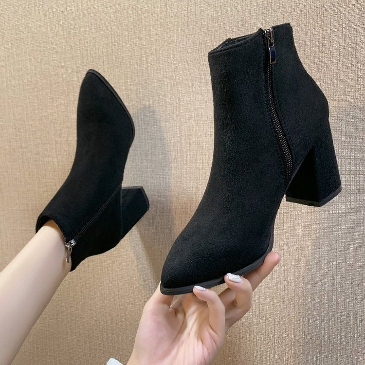 Damen Stiefeletten Blockabsatz Spitz Zehe Reißverschluss