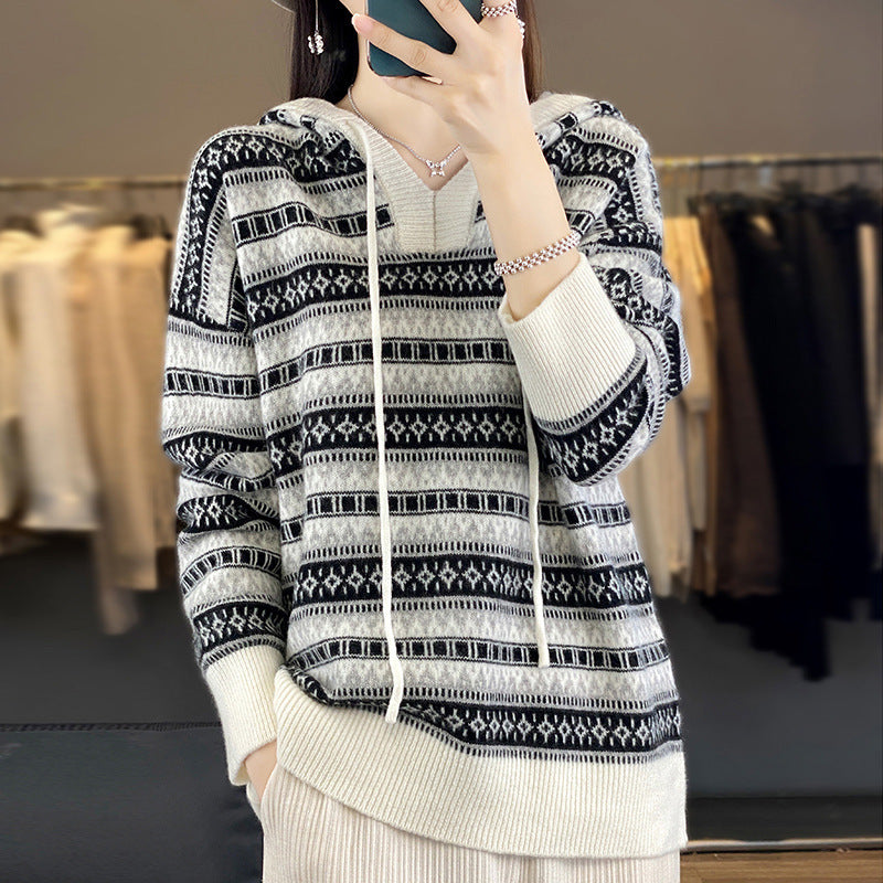Gestrickter Damen Hoodie mit Mustern und Kapuze