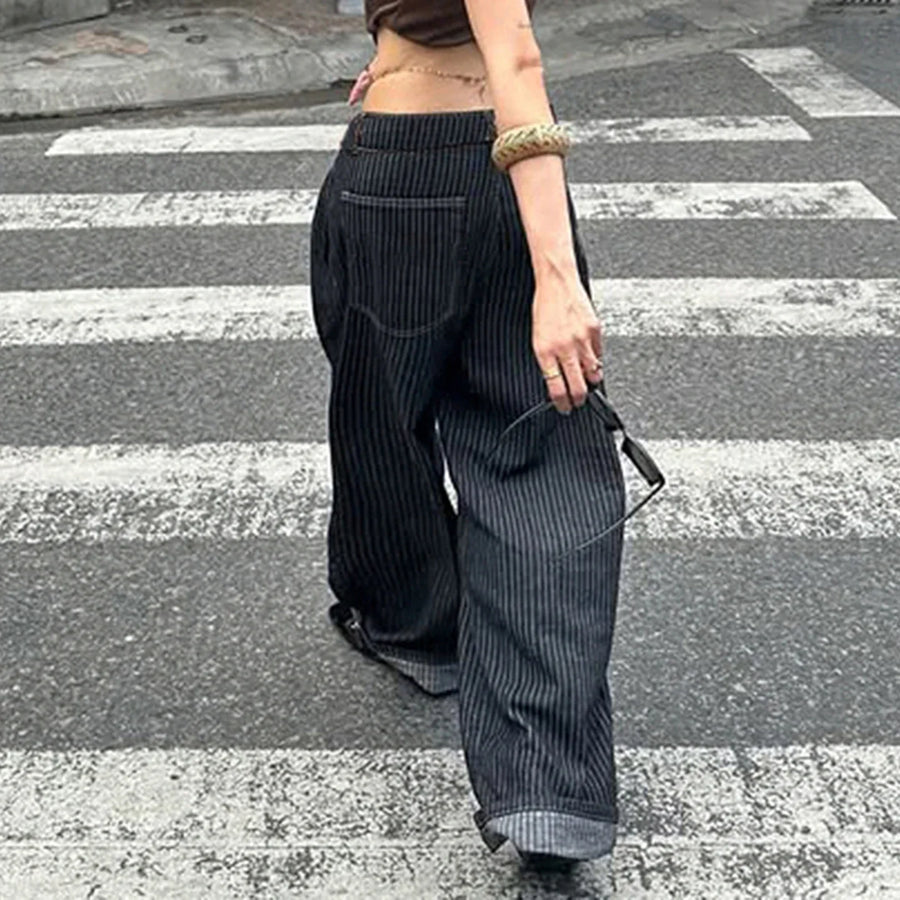 Damen Baggy Hose mit weitem Bein und Nadelstreifen Schwarz