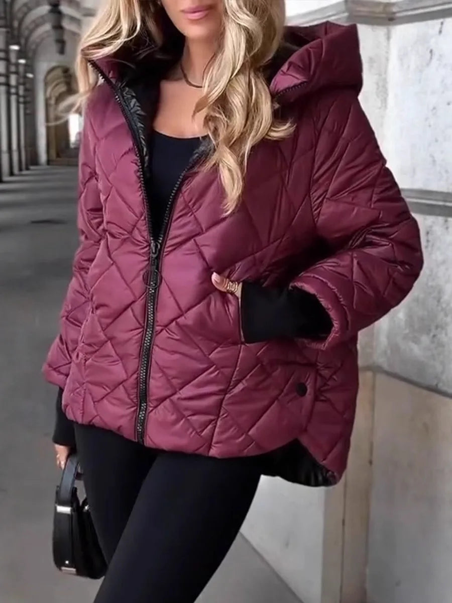Damen Steppjacke mit Kapuze – Raute Design, Kurz Geschnitten, Bordeauxrot