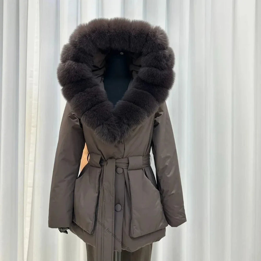 Damen Winterjacke kurz mit großer Pelzbesatz Kapuze und Gürtel