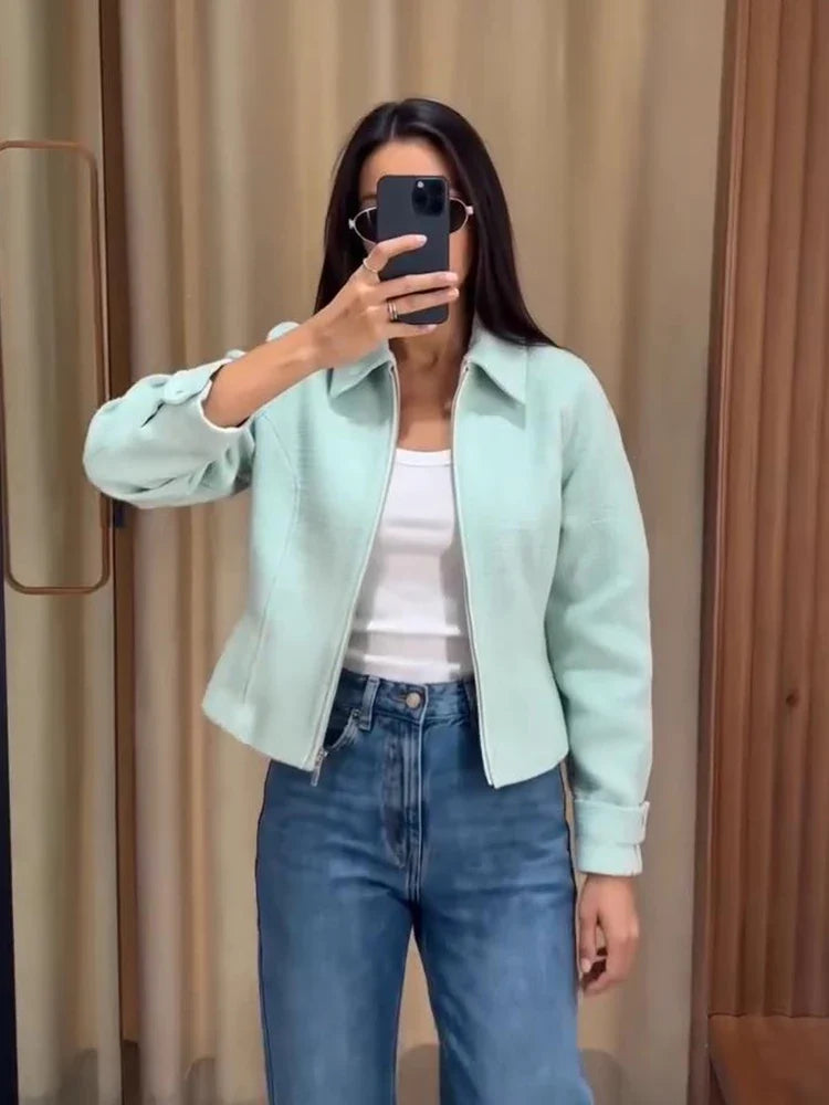 Damen Kurzjacke mit Reißverschluss und Kragen in Mintgrün