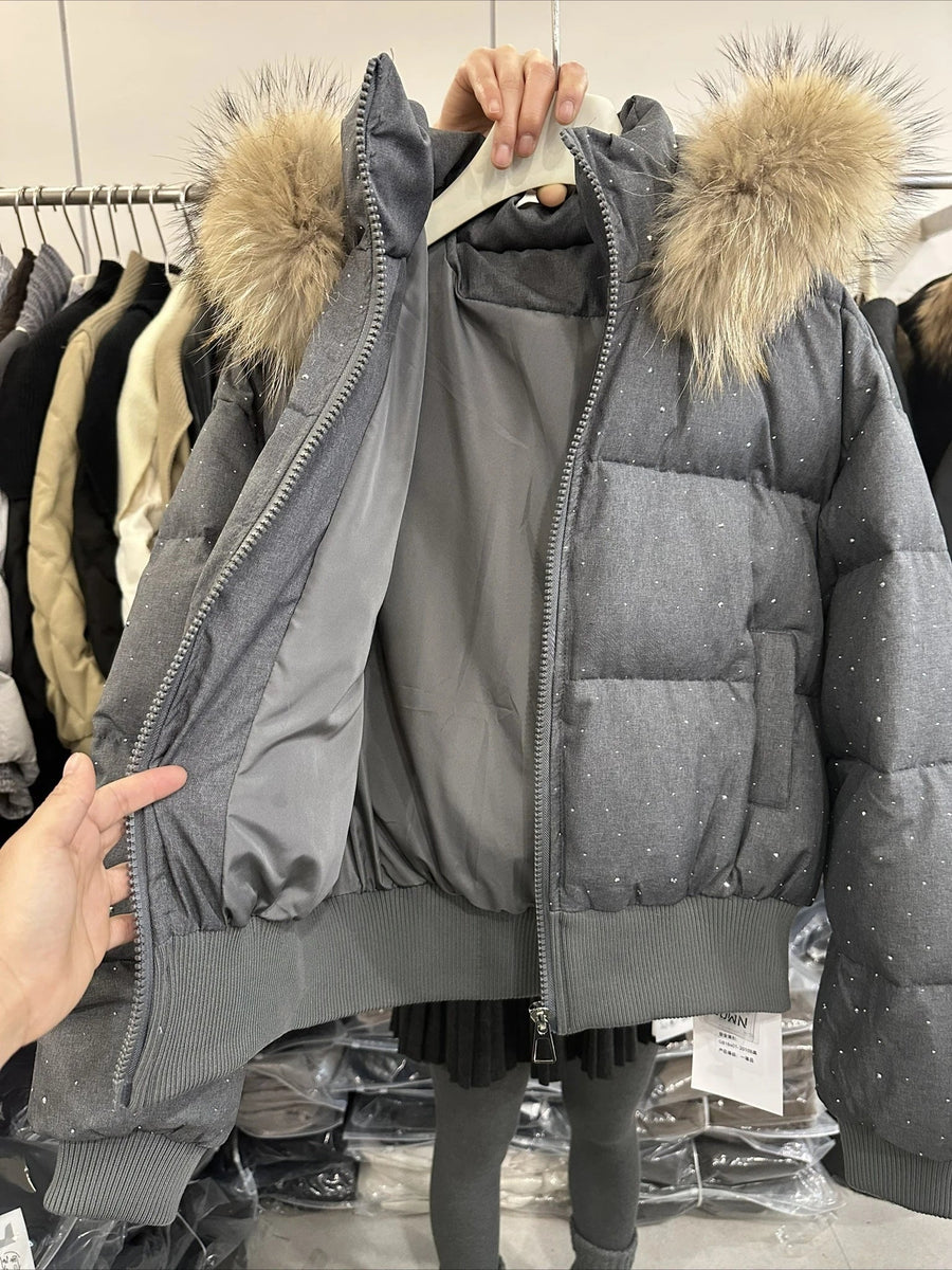 Kurze Damen Winter Daunenjacke mit Fellkapuze und Glitzer-Punkten