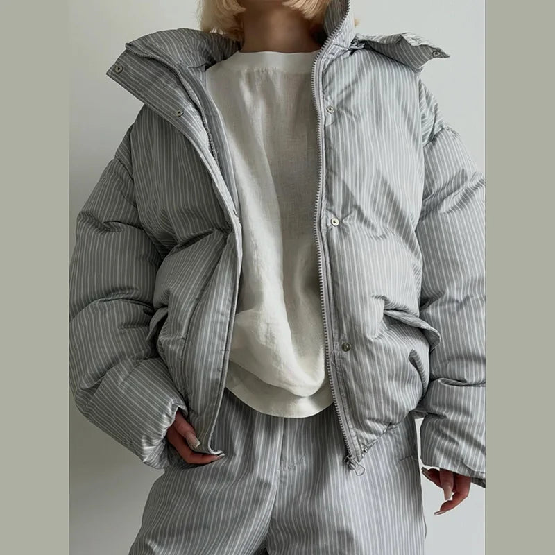 Damen Steppjacke mit Muster / Hose mit Muster