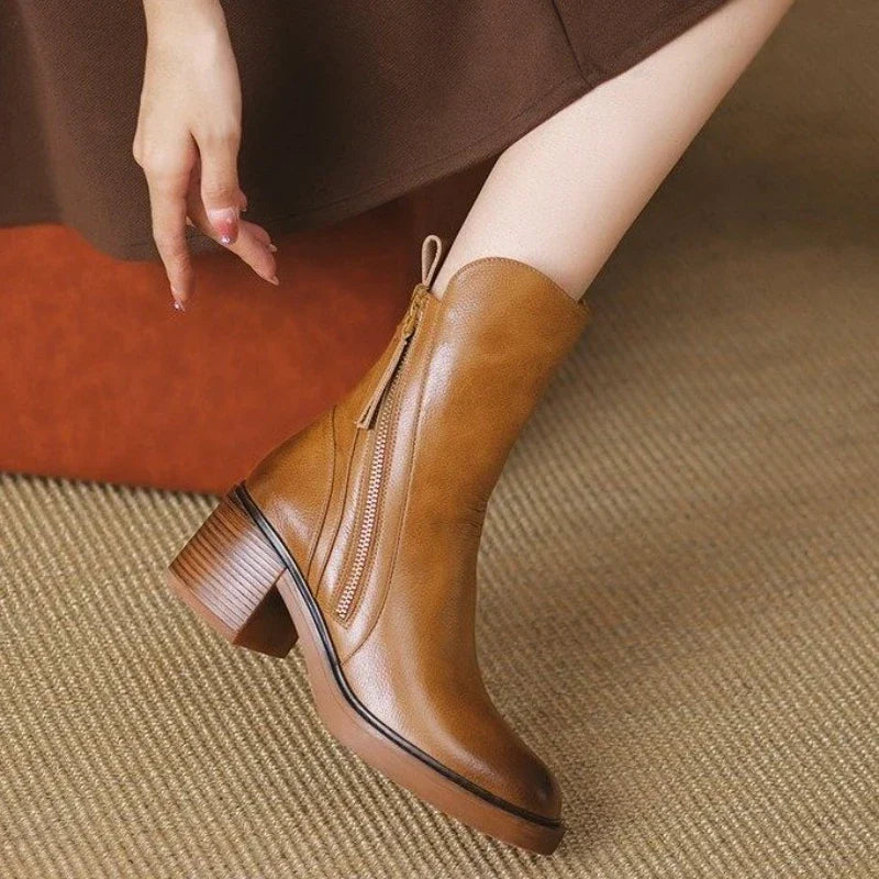 Damen Stiefeletten mit Reißverschluss und Blockabsatz aus weichem Material