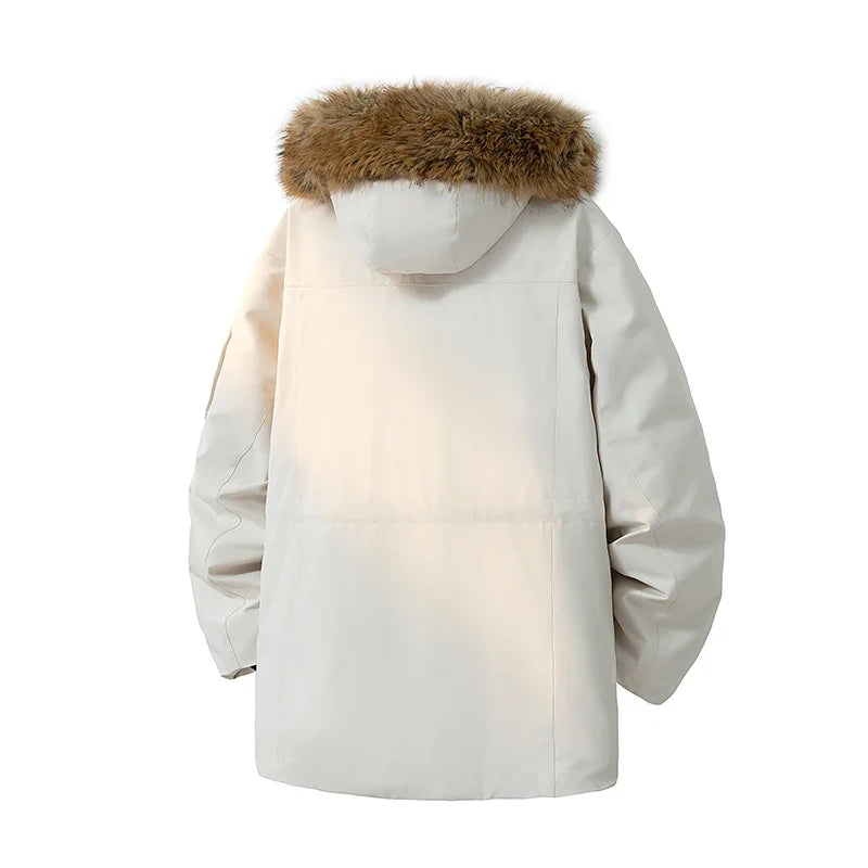 Winterparka mit Kunstpelzkapuze und mehreren Taschen