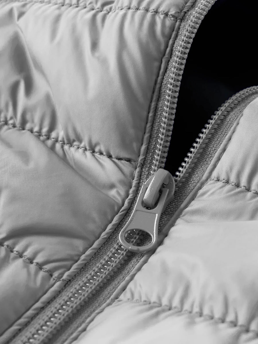 Gepolsterte Leichte Steppjacke mit Kapuze und Reißverschluss, gefüttert