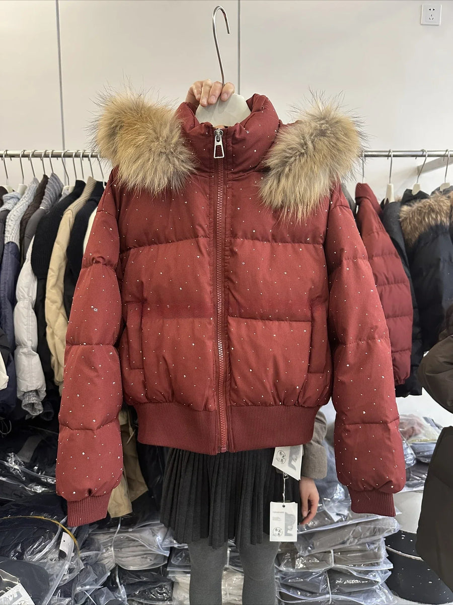 Kurze Damen Winter Daunenjacke mit Fellkapuze und Glitzer-Punkten