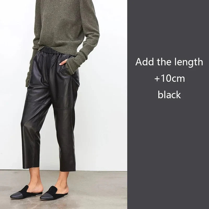 Damesbroek van imitatieleer met elastische tailleband en cropped model