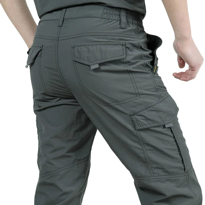 Herren Cargo-Hose mit mehreren Taschen, elastischem Bund