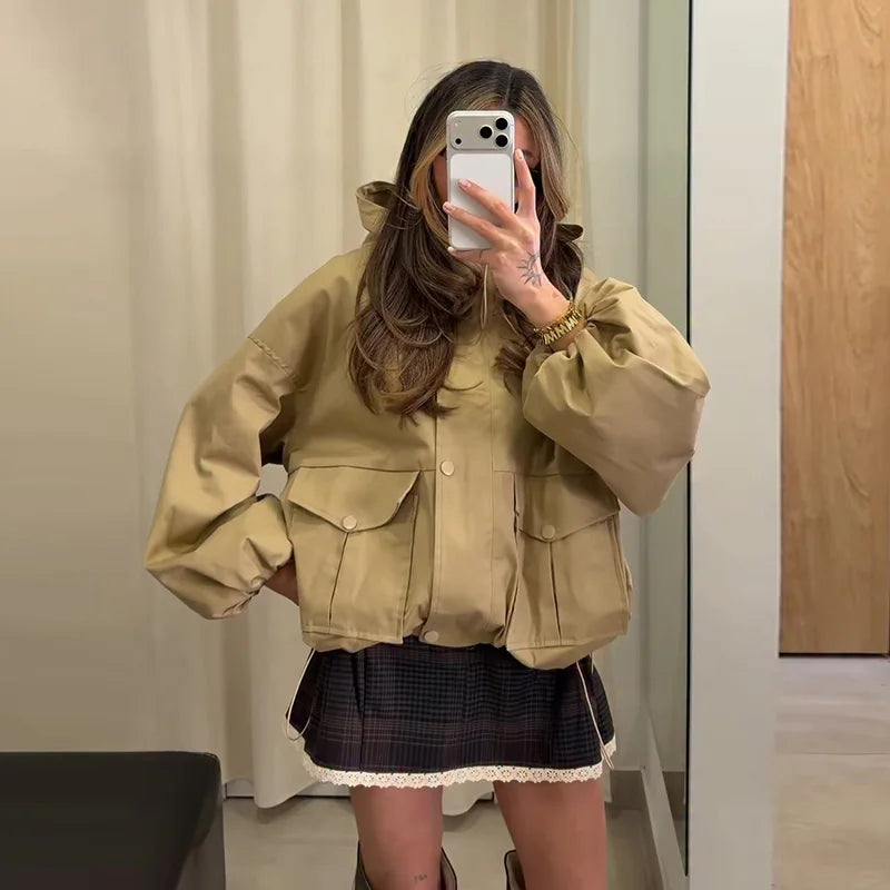 Damen Jacke im Blouson-Stil mit elastischem Bund und goldenen Knöpfen