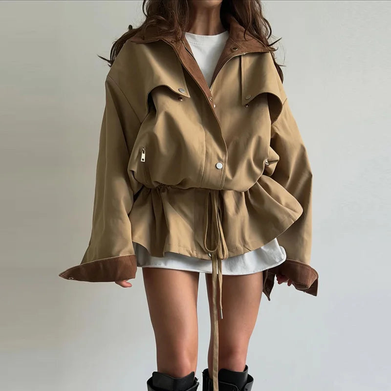 Damen Jacke mit Kordelzug in der Taille und Kontrastkragen - Freizeit Blouson