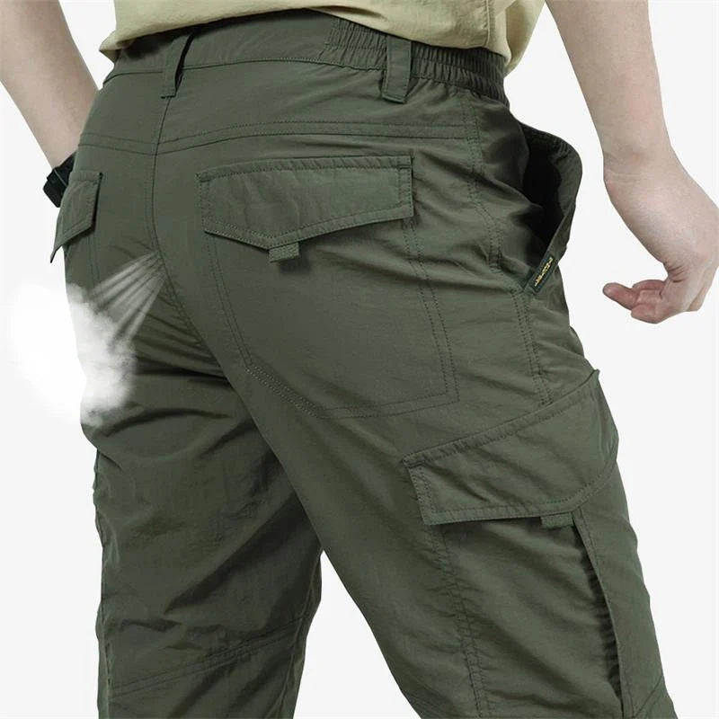 Herren Cargo-Hose mit mehreren Taschen, elastischem Bund