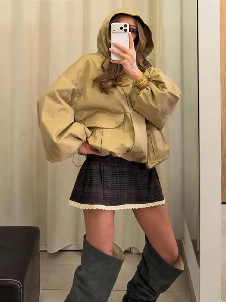 Damen Jacke im Blouson-Stil mit elastischem Bund und goldenen Knöpfen