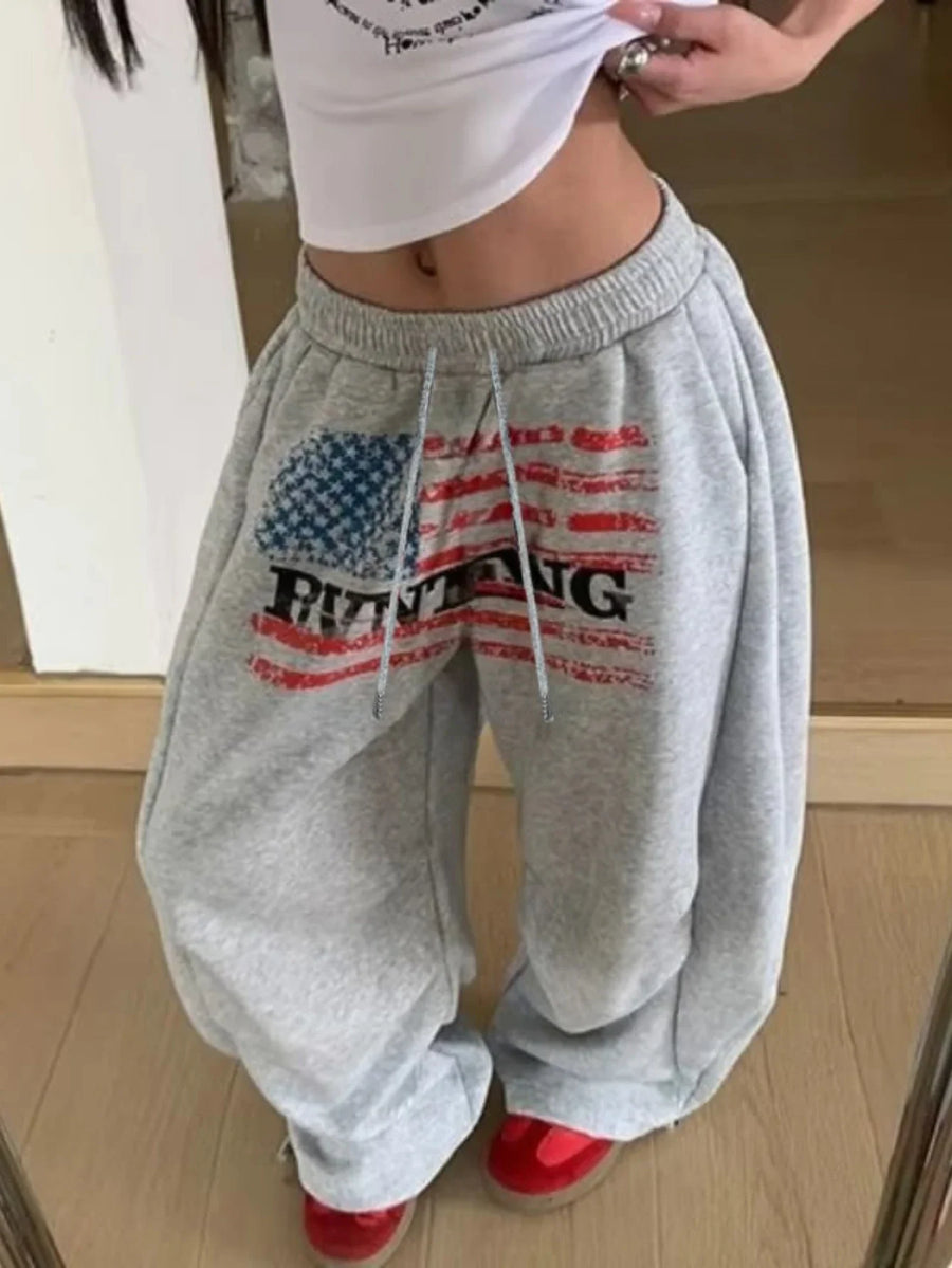 Grijze wijde joggingbroek met tailleband en trekkoord, met print