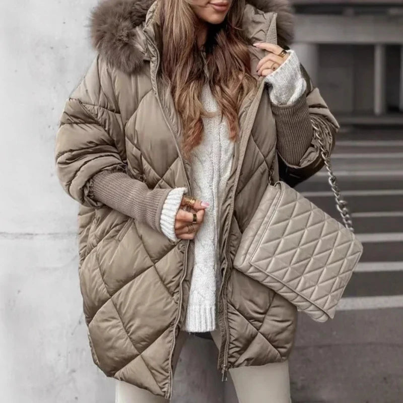 Damen Steppjacke mit Kapuze und Kunstfellbesatz, Raute-Muster, Reißverschluss
