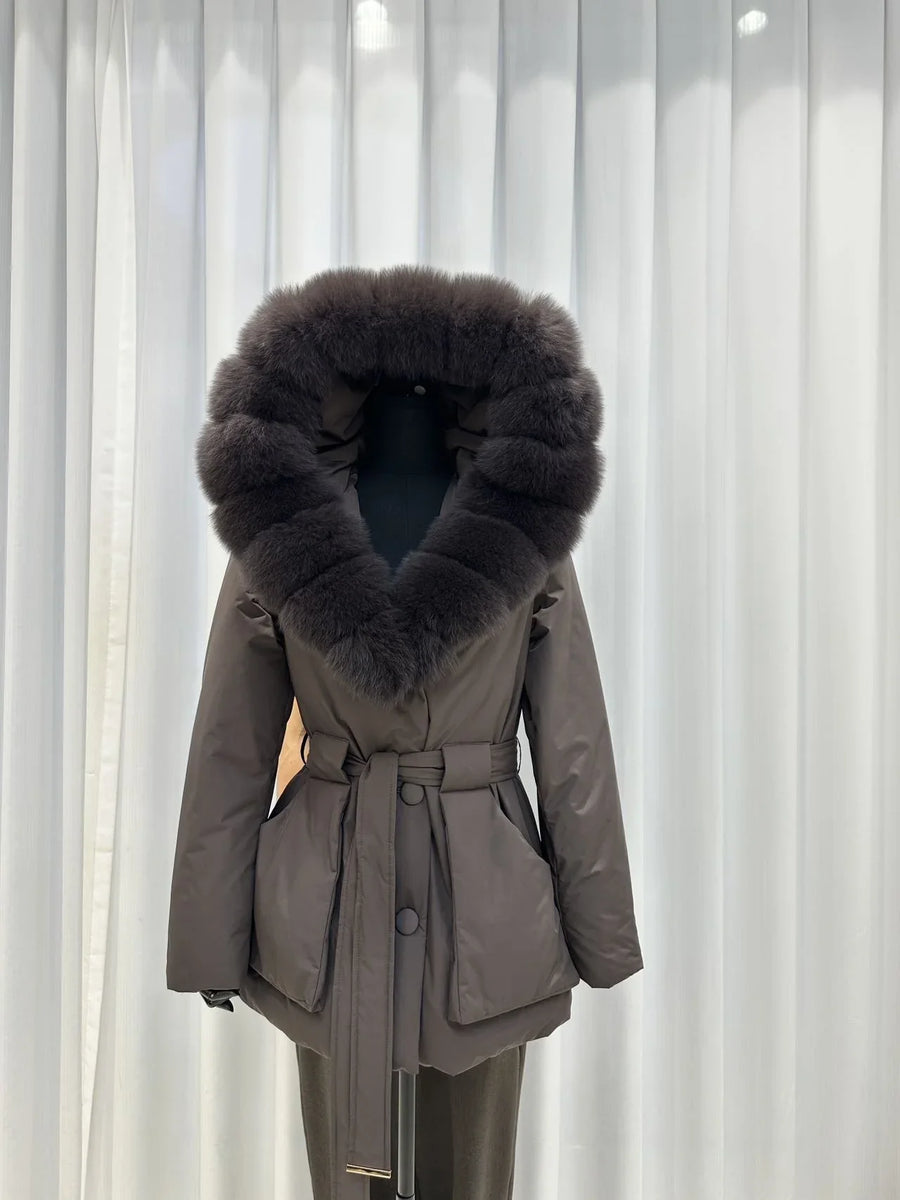 Damen Winterjacke kurz mit großer Pelzbesatz Kapuze und Gürtel