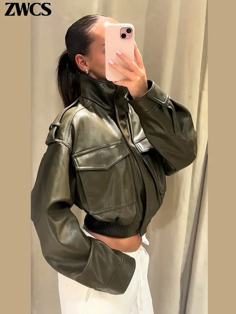 Damen Kurzjacke im Bomber-Stil mit Stehkragen und Taschen