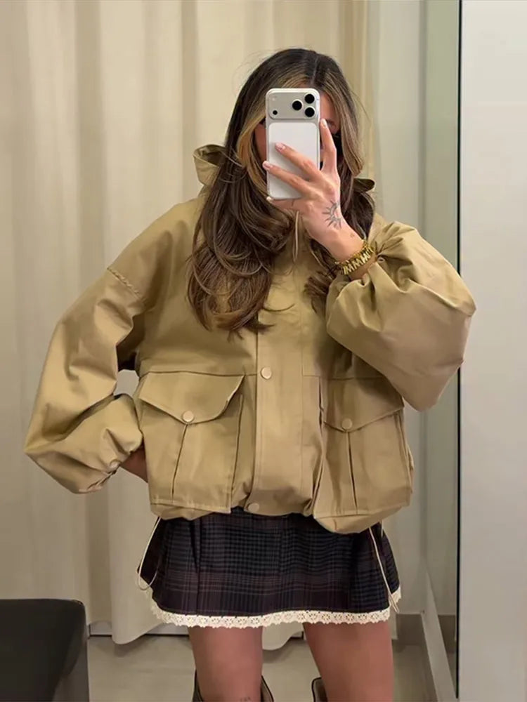 Damen Jacke im Blouson-Stil mit elastischem Bund und goldenen Knöpfen