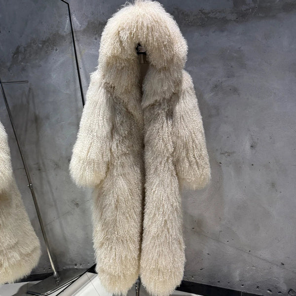 Lange damesjas in bontlook, pluchen kraag, wit