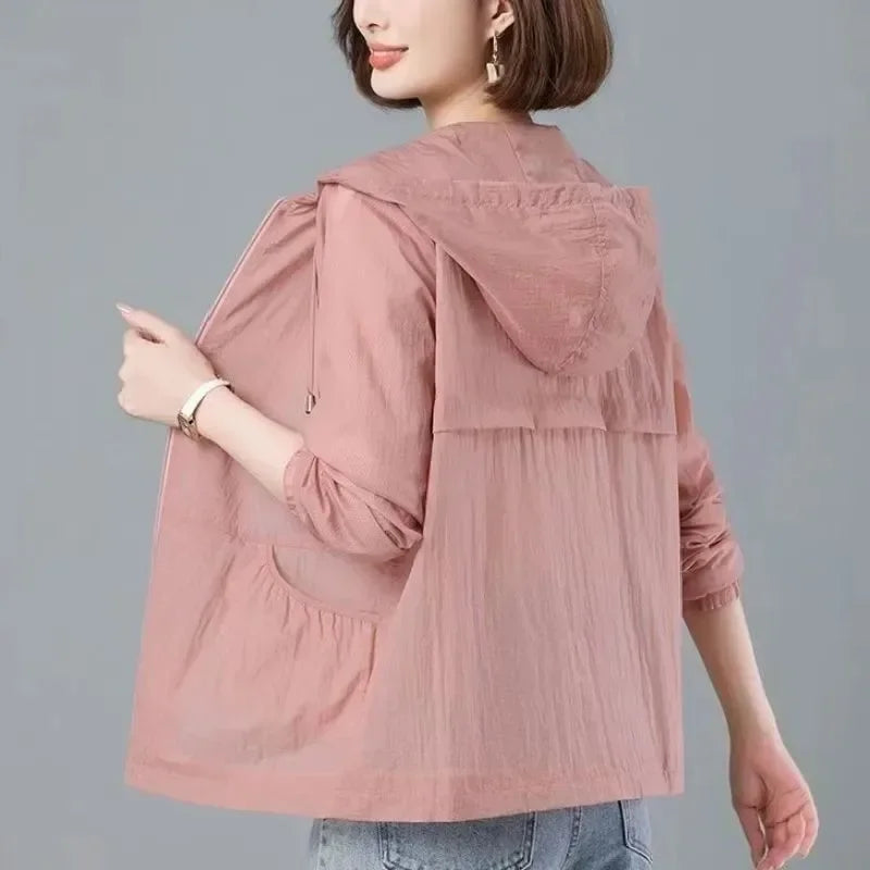 Damen Leichte Windjacke mit Kapuze – Frühling/Sommer – Kurz geschnitten