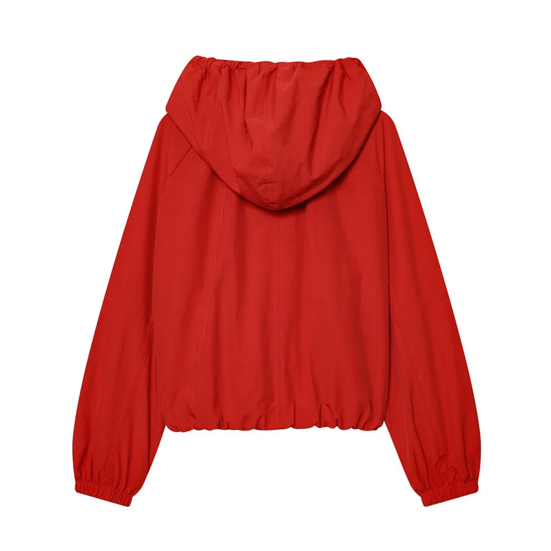 Kurze Damen Windjacke mit Kapuze – Leicht & Lässig