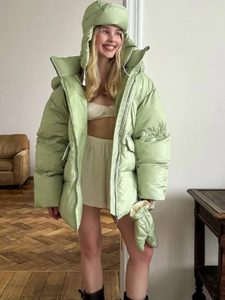Damen Steppjacke mit Kapuze und passender Mütze, gefüttert