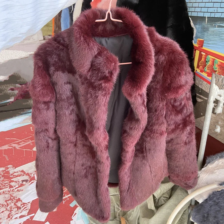 Damen Kurzmantel aus flauschigem Material mit Stehkragen