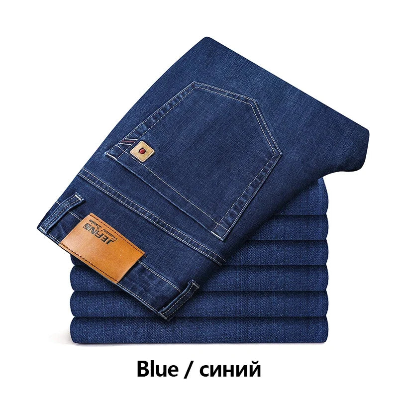 Herenjeans met klassieke pasvorm blauw zwart