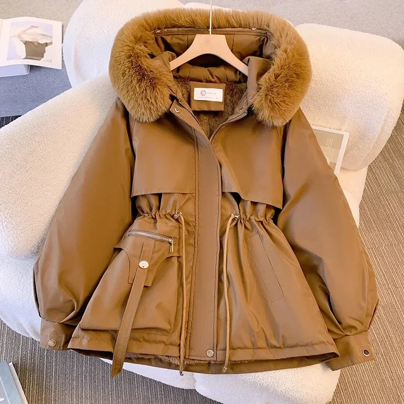 Damen Winterjacke mit Kapuze und Kunstfellbesatz, Tunnelzug in der Taille