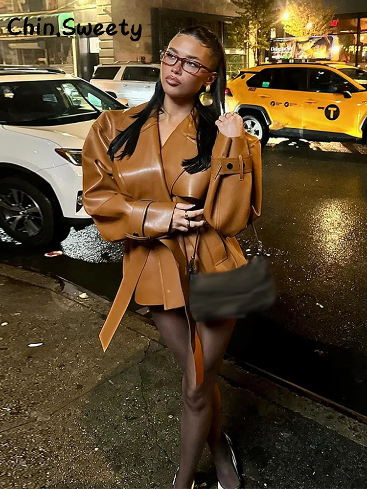 Damen Wickeljacke mit Bindegürtel, Lederoptik, Grün