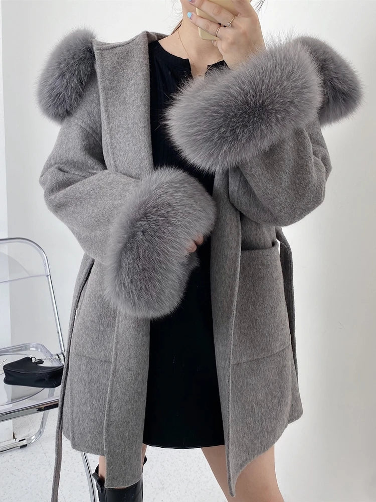 Damen Kurzmantel mit Kapuze und Pelzbesatz Hellbeige
