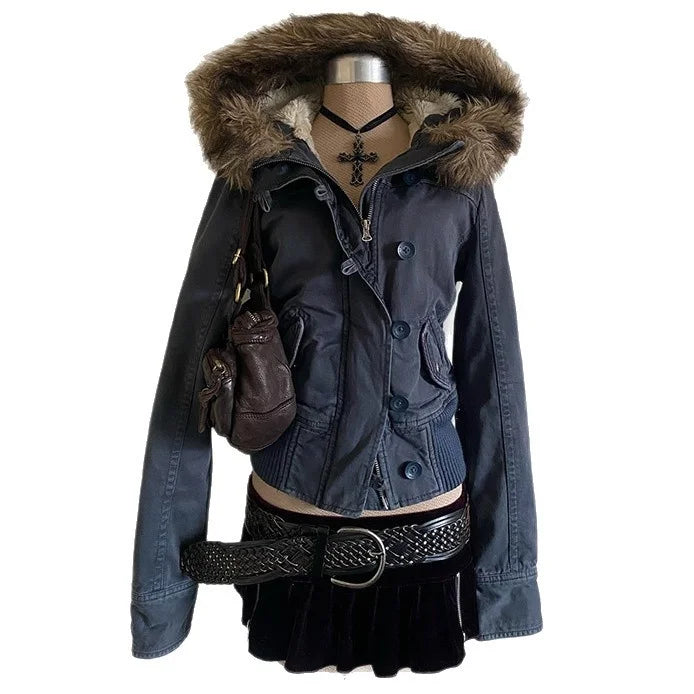 Damen Jacke mit Kapuze und Fellimitatbesatz, Kurz geschnitten
