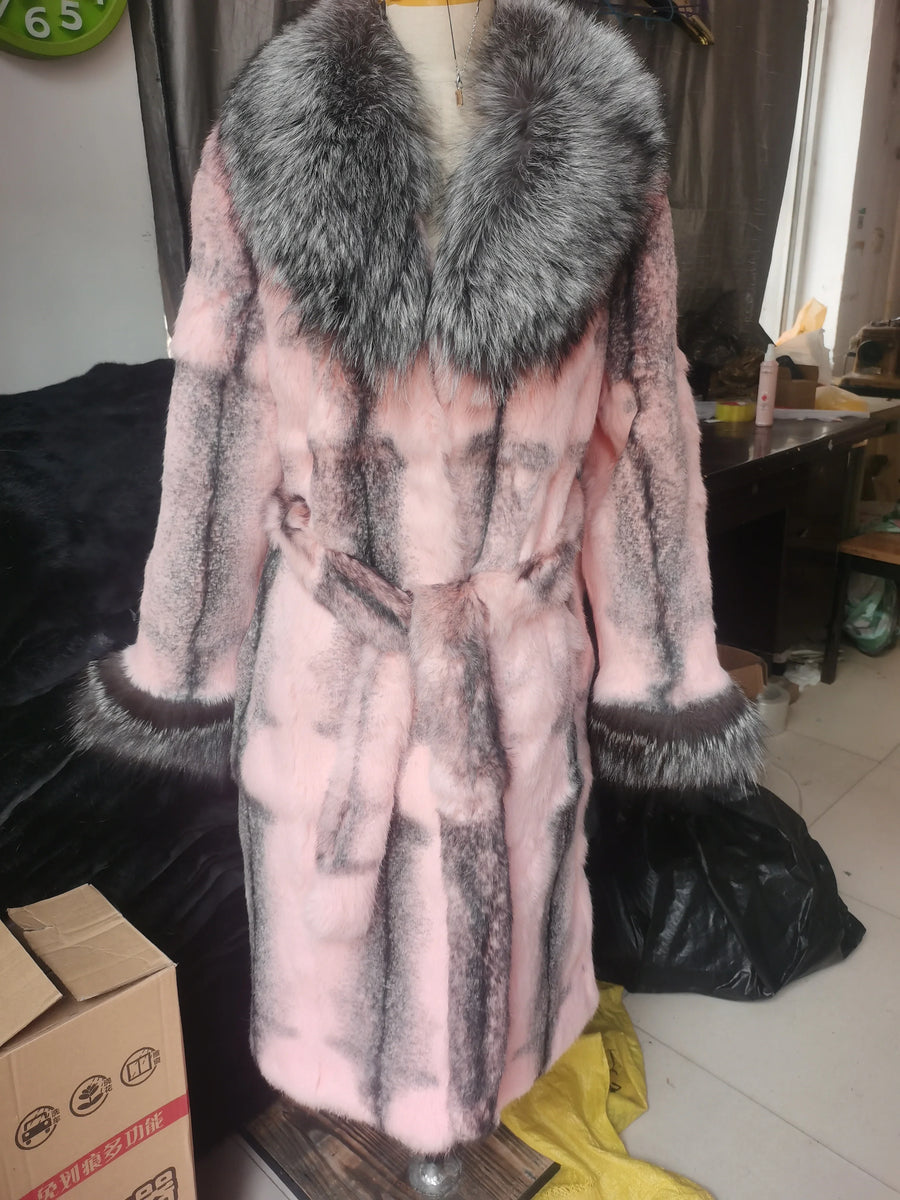 Damen Wintermantel aus Kunstpelz mit breitem Kragen und Gürtel