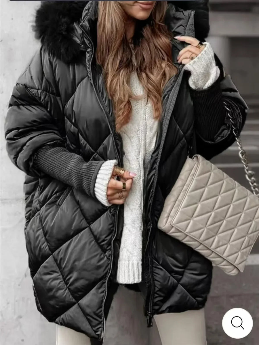 Damen Steppjacke mit Kapuze und Kunstfellbesatz, Raute-Muster, Reißverschluss