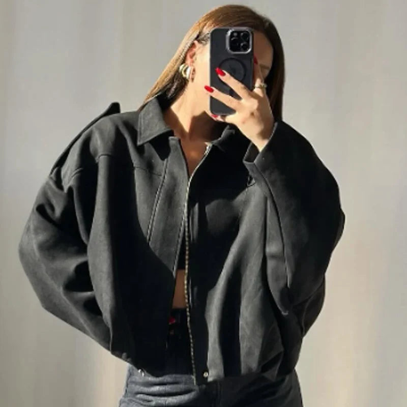 Damen Bomberjacke Kurz geschnitten Oversize-Passform mit Kragen und Schulterriegeln