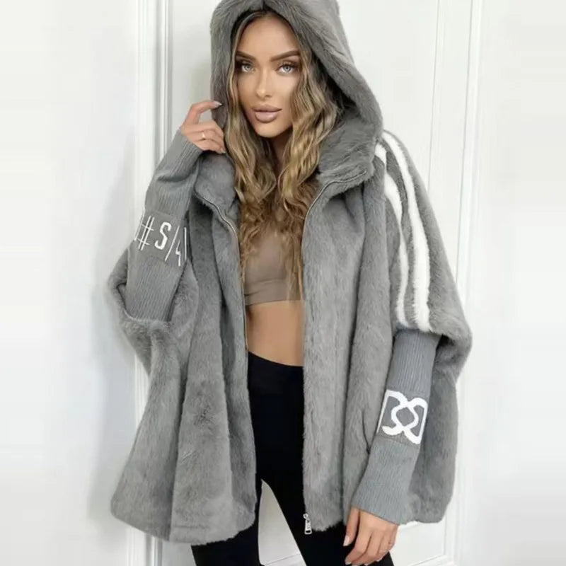 Damen Kapuzenjacke aus Plüsch mit Streifen und Reißverschluss