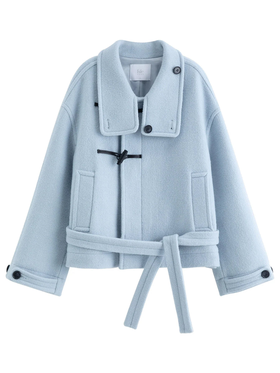 Kurzer Damen Mantel Hellblau mit Knebelverschluss & Gürtel