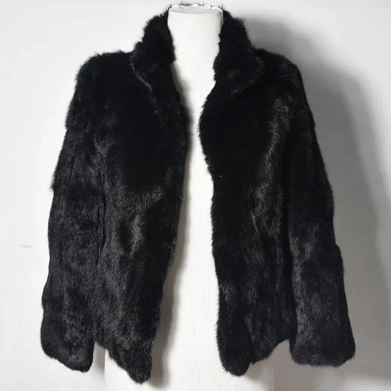 Damen Kurzmantel aus flauschigem Material mit Stehkragen
