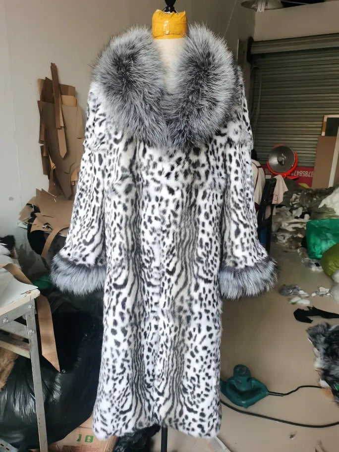 Damen Wintermantel aus Kunstpelz mit breitem Kragen und Gürtel