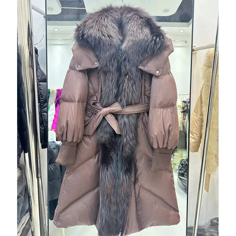 Damen Langer Steppmantel mit Kapuze und Pelzbesatz Gürtel beige