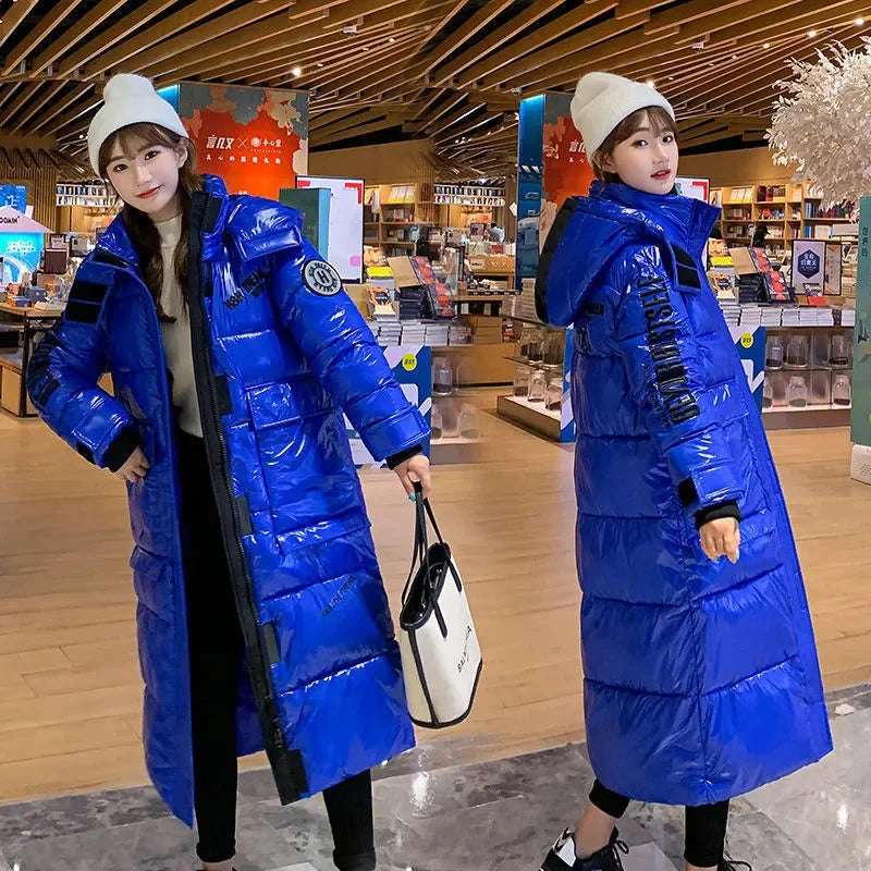 Glänzender Damen Winter Steppmantel mit Kapuze Langer Pufferjacke