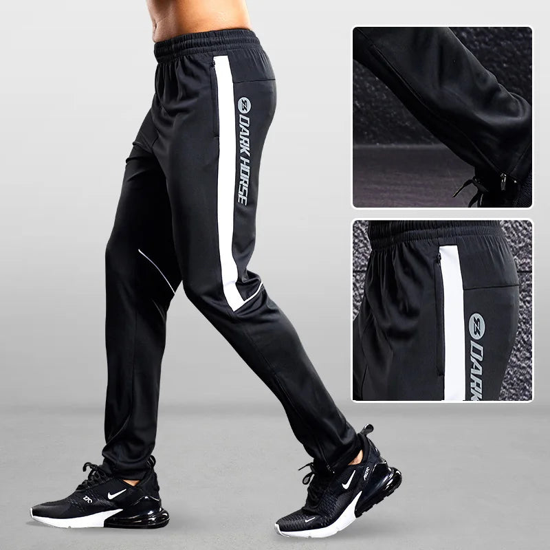 Herren Sport Trainingshose Schwarz mit Farbstreifen Jogginghose Reißverschlusstaschen