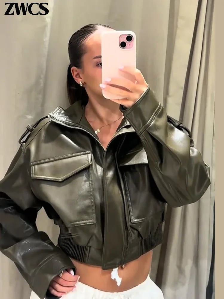 Damen Kurzjacke im Bomber-Stil mit Stehkragen und Taschen