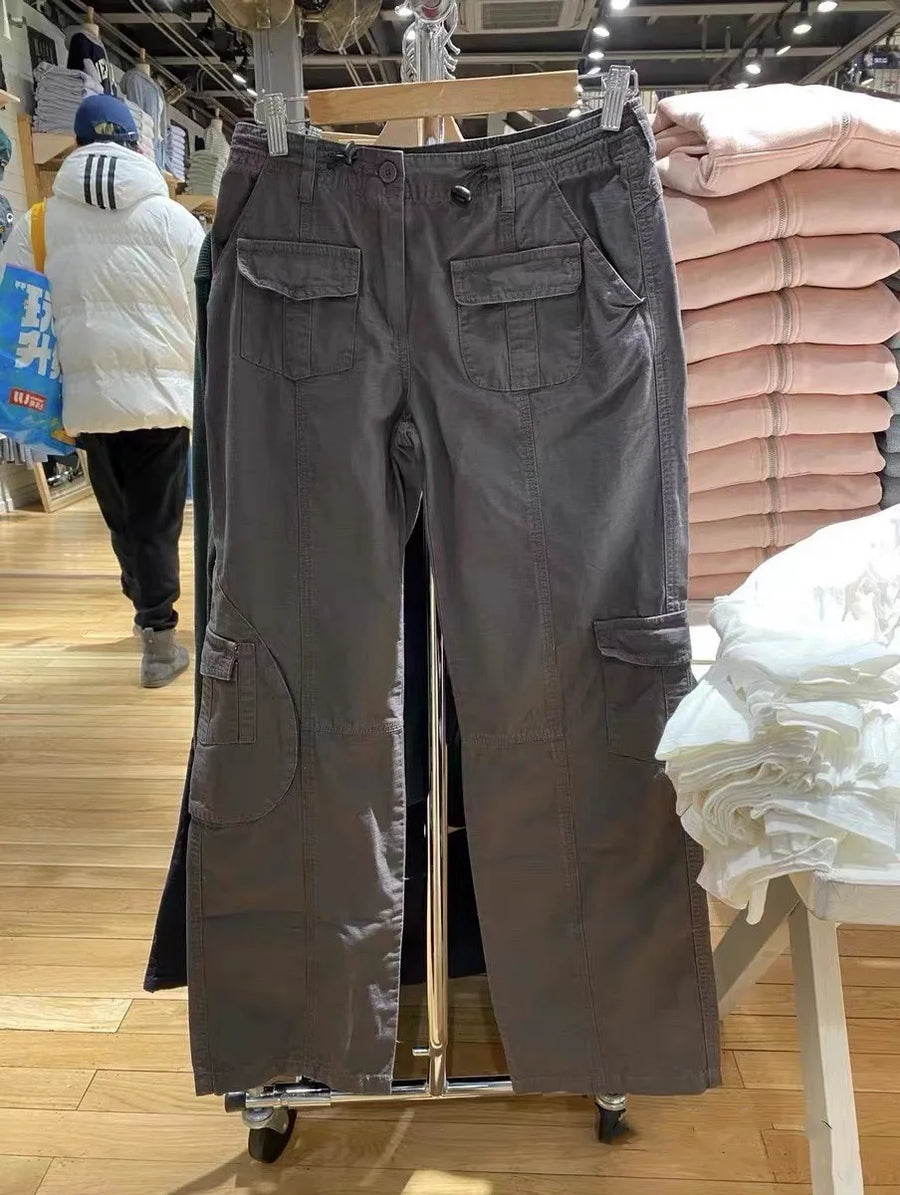 Loose Fit Cargo Hose für Damen mit geradem Bein und Pattentaschen