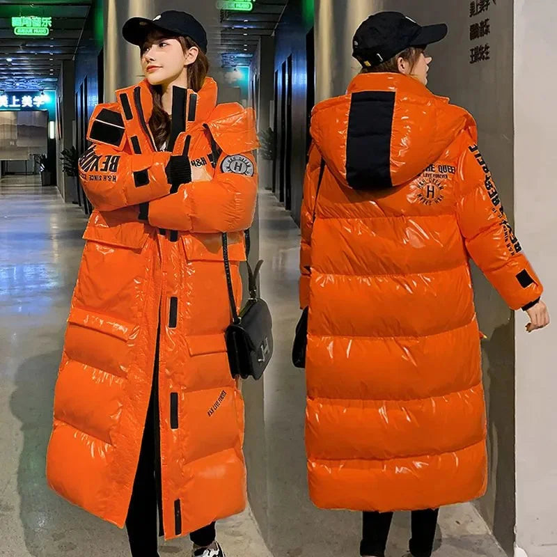Glänzender Damen Winter Steppmantel mit Kapuze Langer Pufferjacke
