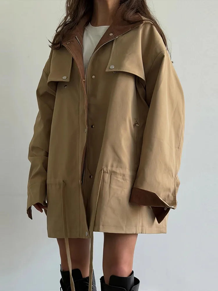 Damen Jacke mit Kordelzug in der Taille und Kontrastkragen - Freizeit Blouson