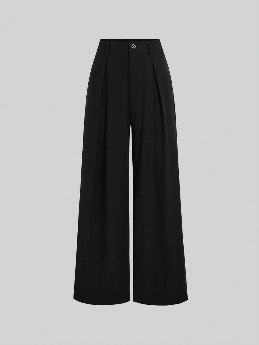 Damesbroek met wijde pijpen, pantalonplooien en hoge tailleband